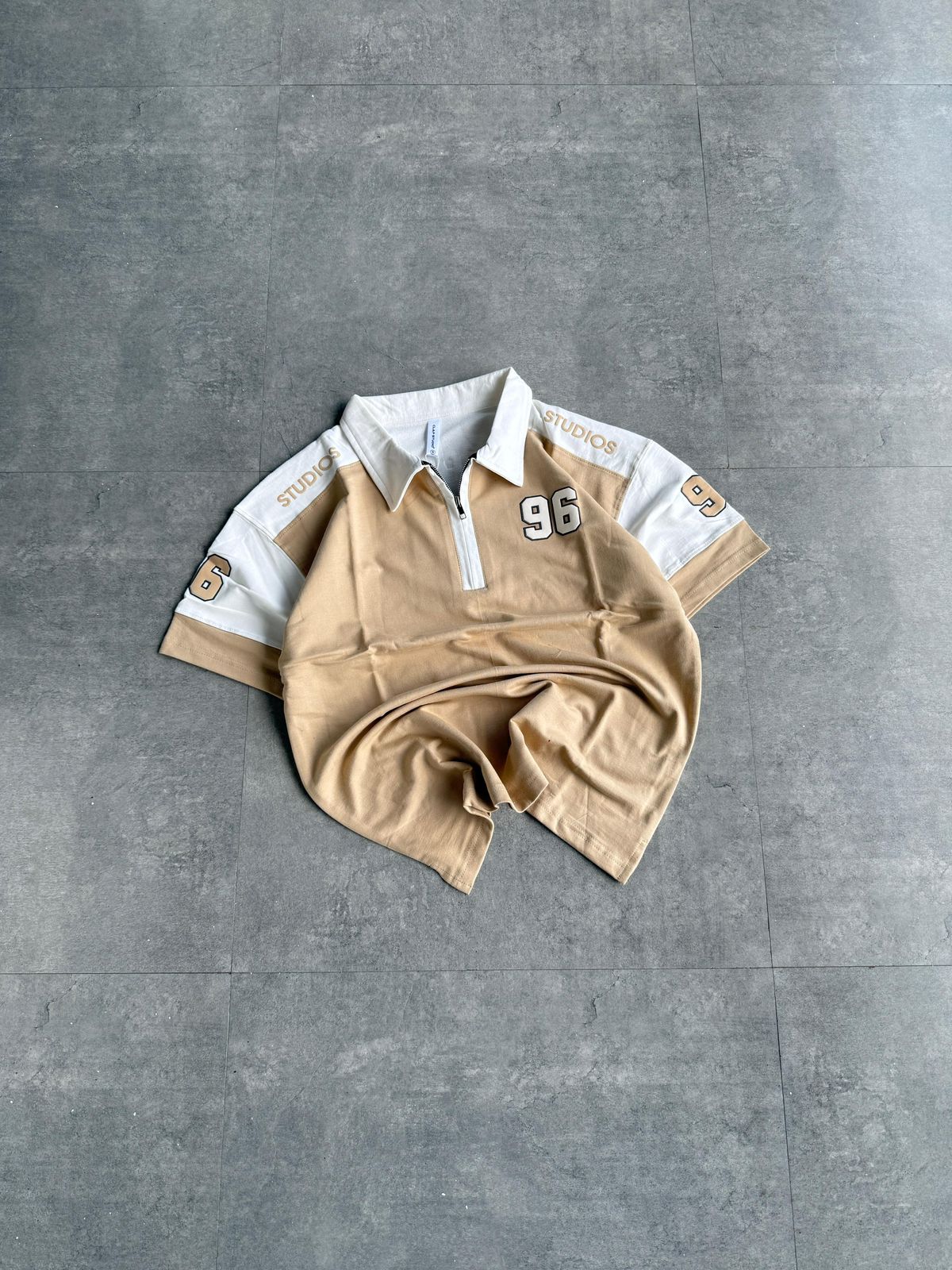 Oversized Fivesleeve Collar T-Shirt