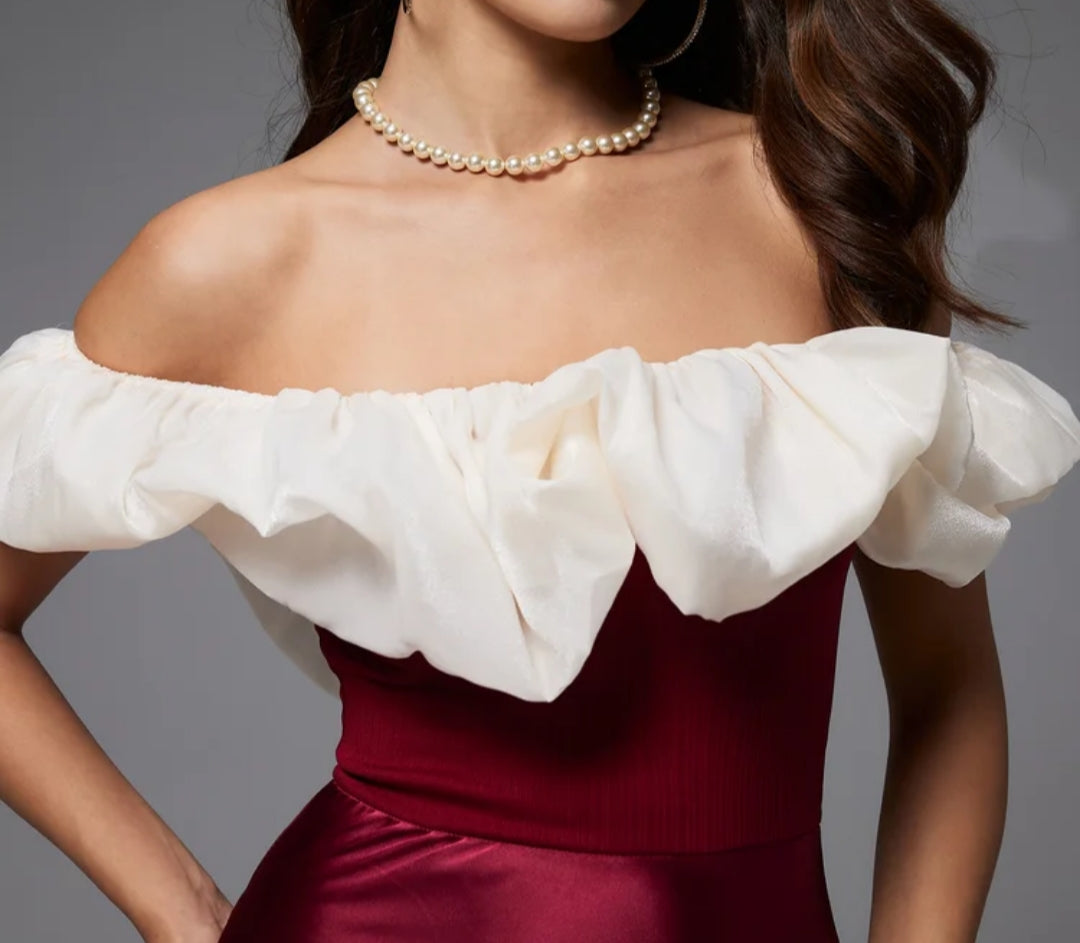 Off-shoulder Bodycon Gown