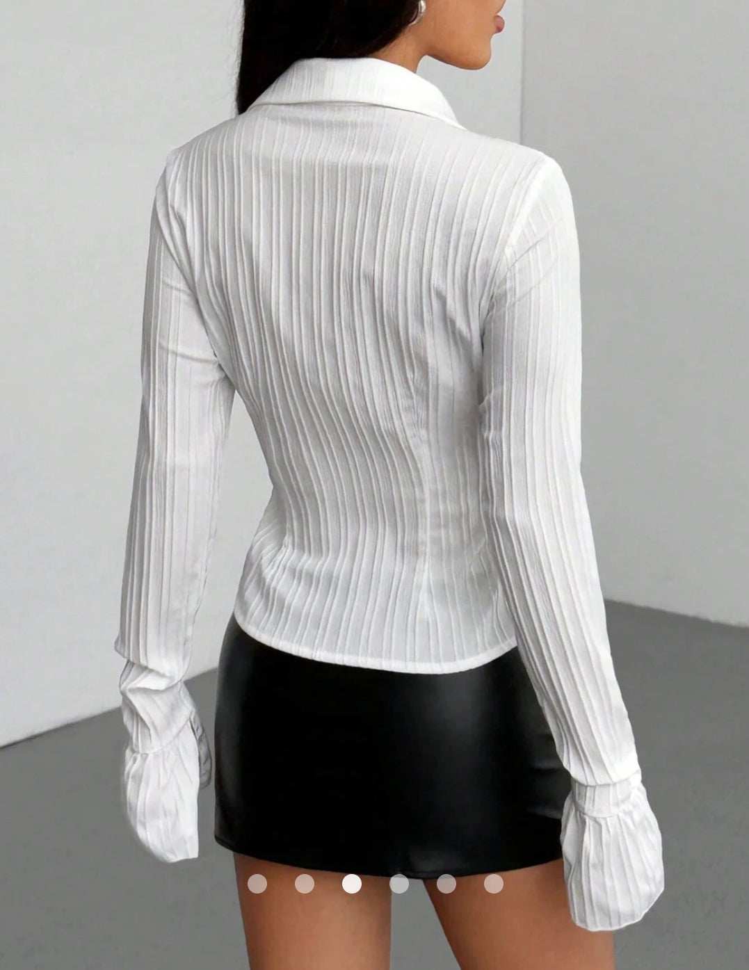 Chic Textured Slim-fit Blouse