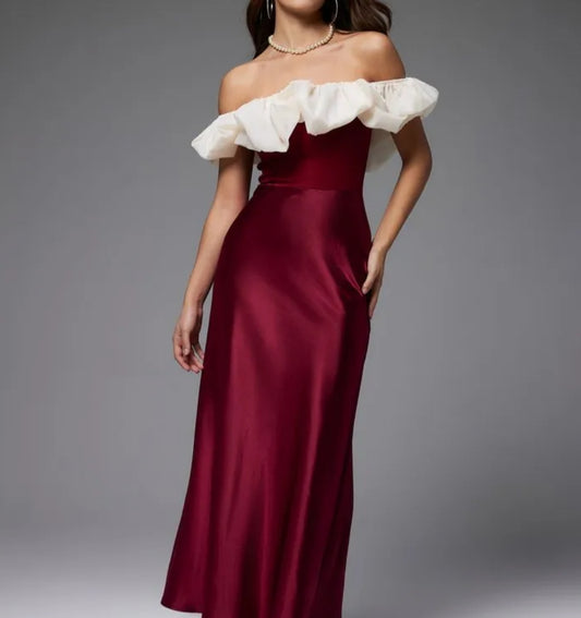 Off-shoulder Bodycon Gown