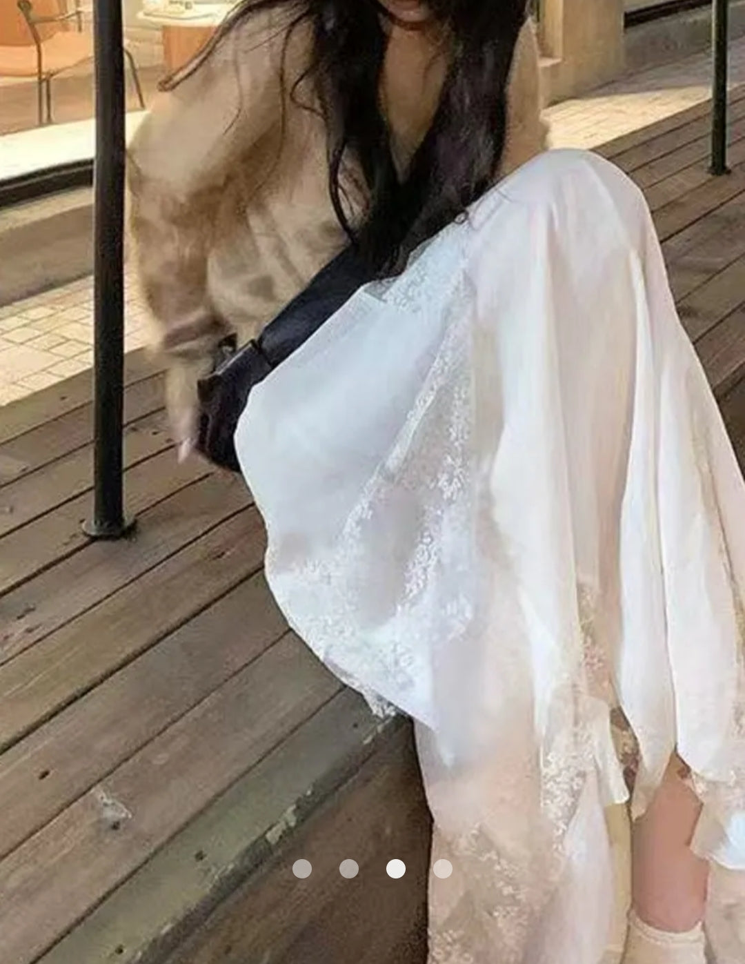 Contrast Asymmetric Skirt