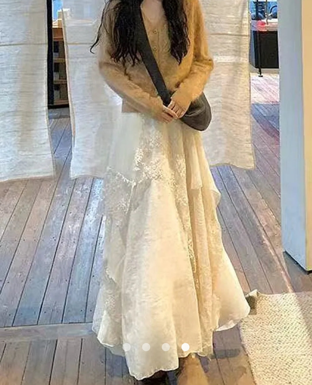 Contrast Asymmetric Skirt