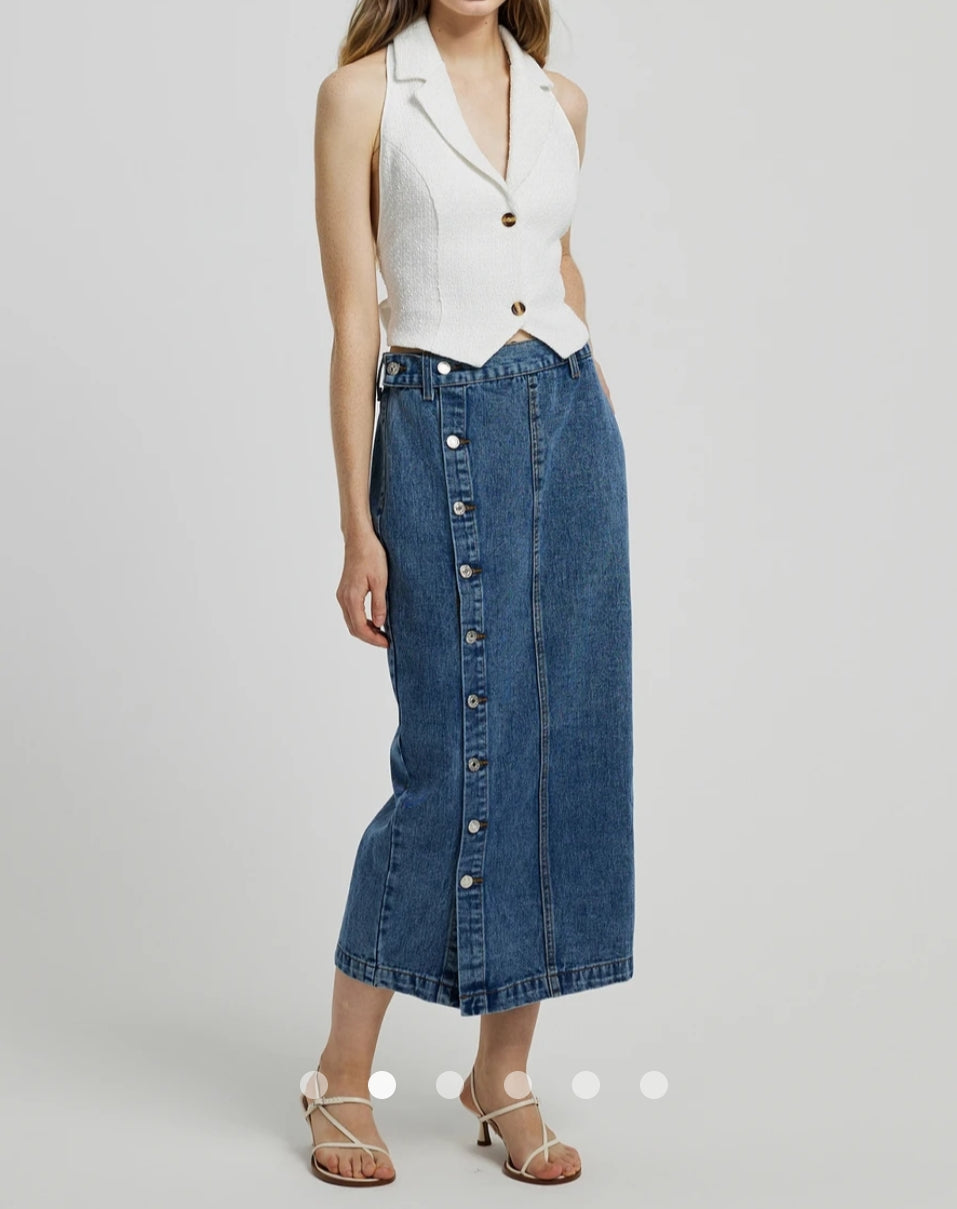 Side button Denim Skirt